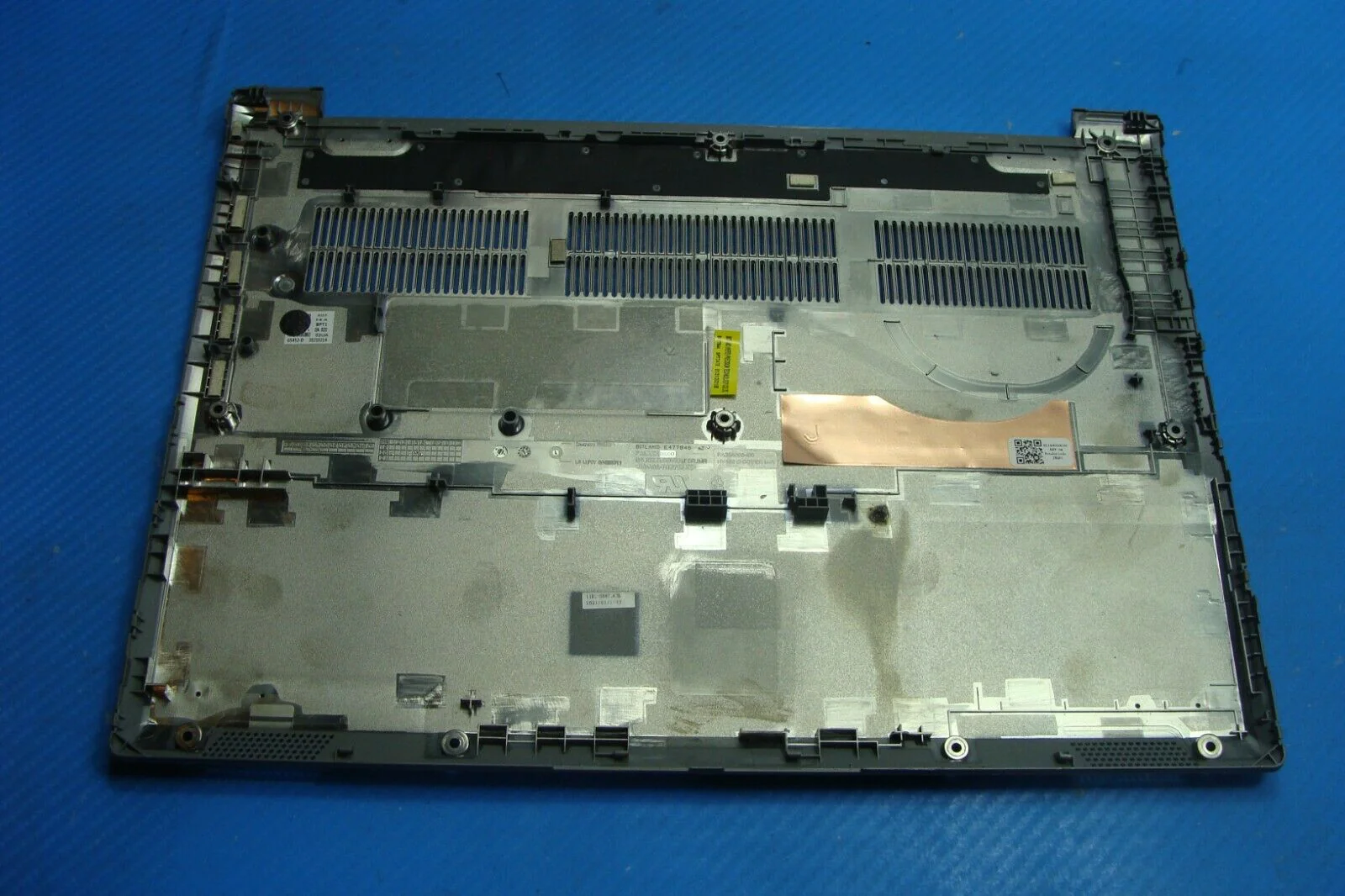 Lenovo IdeaPad 3 14IIL05 14" Genuine Laptop Bottom Case Base Cover el1a4000c00