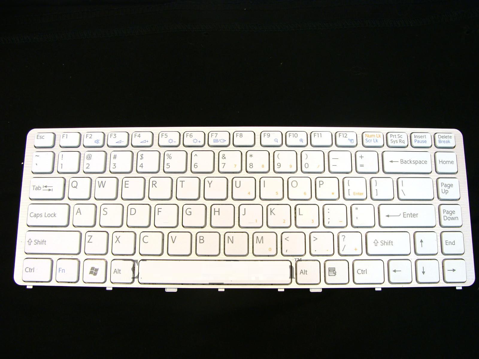 Sony Vaio VGN NW240F Original White US Keyboard with Striped Bezel 1-487-383-21