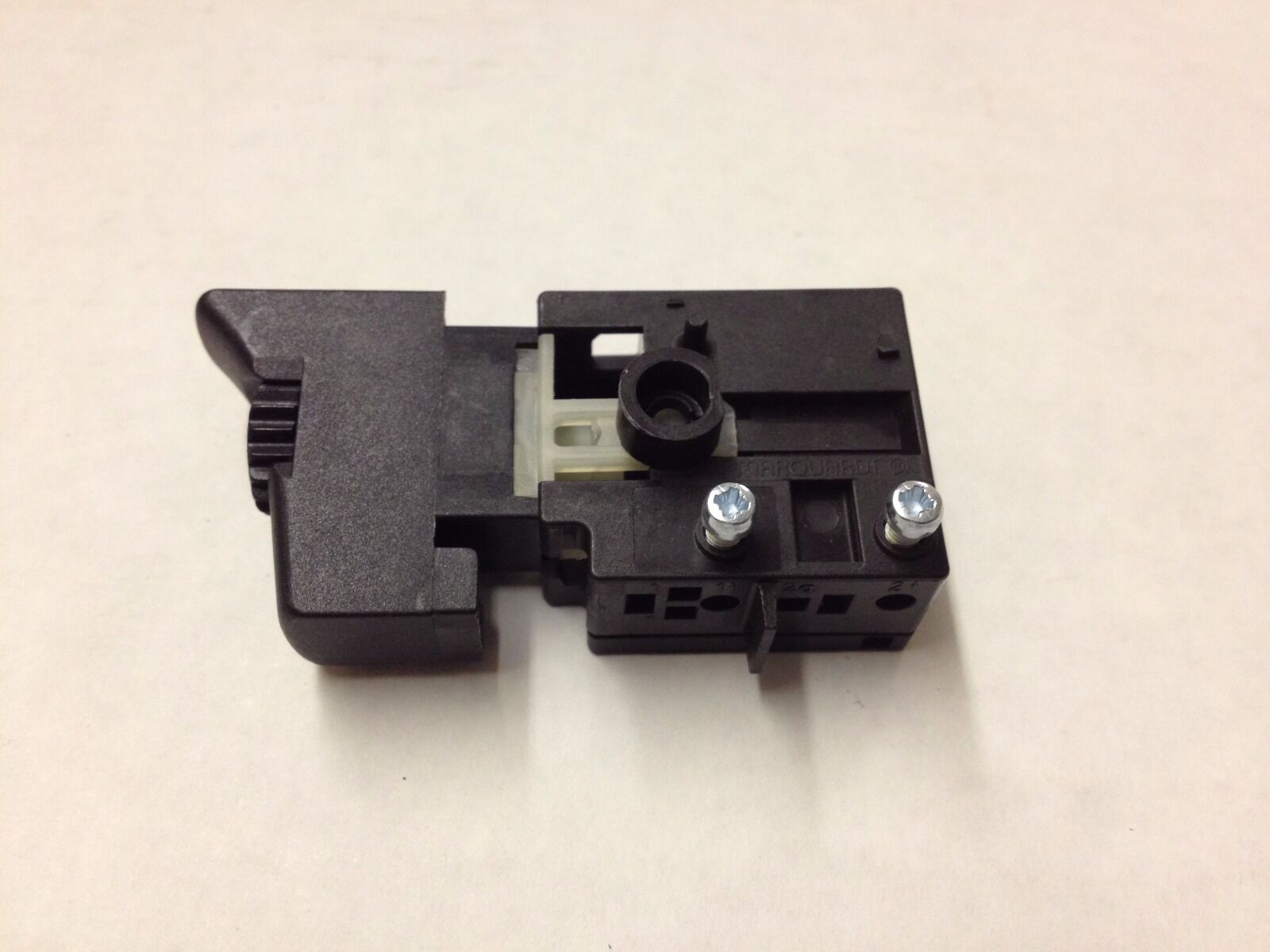 MILWAUKEE 23-66-0771 TSC 125V 10A REEMPLAZA 23-66-1100 Y 23-66-0770