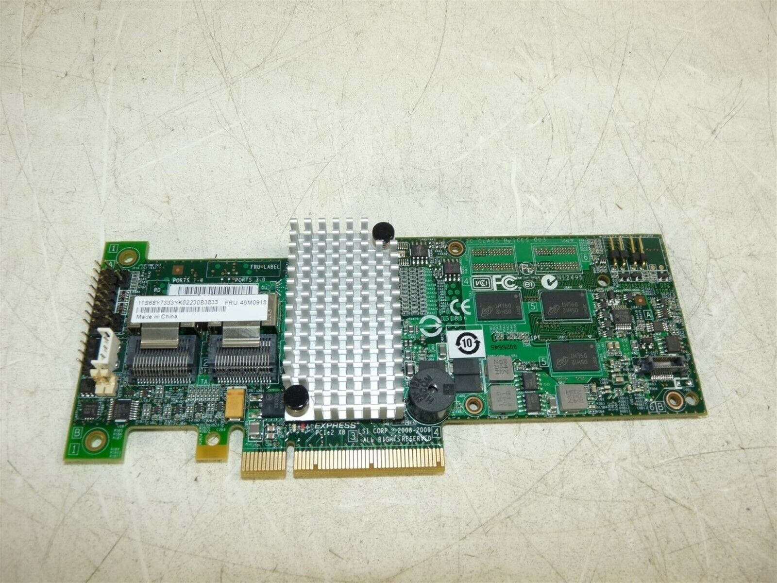 LSI IBM L3-25121-51E 46M0918 SAS PCIe x8 RAID Controller Card **usado**
