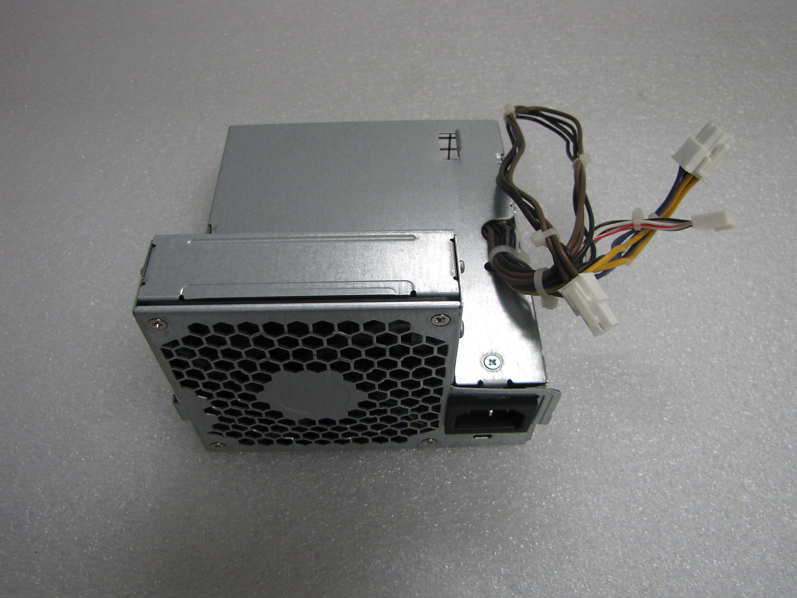 HP 240W FUENTE DE PODER 503375-001 508151-001 PS-4241-9HP