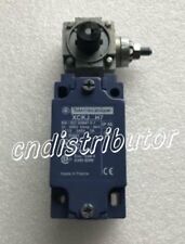 BOX SCHNEIDER LIMIT SWITCH XCKJ10513H7