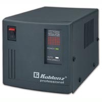 REGULADOR KOBLENZ 1800 VA/1200 W, 4 CONT, GAB. METALICO,  DESCONEXION AUTO. POLIZA