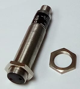 TC55PA3 - SENSOR FOTOELECTRICO REFLECTIVO M18 10--30VDC PNP NA/NC ANTIVALENTE CONEXION MACHO M12 4 PINES RANGO